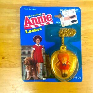 Vintage 1982 Knickerbocker Orphan Annie Locket